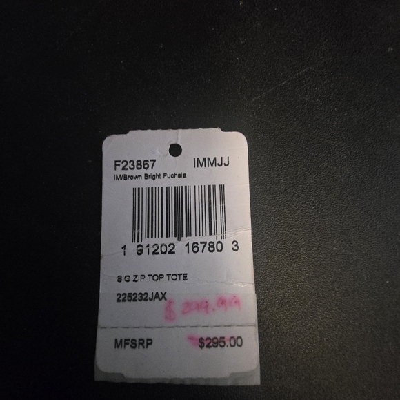 Authentic Coach purse in EUC - Picture 16 of 16